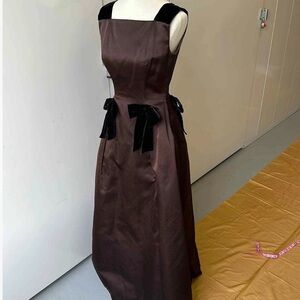Vintage Oscar de la Renta Evening Gown with Velvet Bow Accents